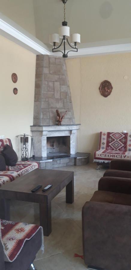 Hotel Iveria Kazbegi Bagian luar foto