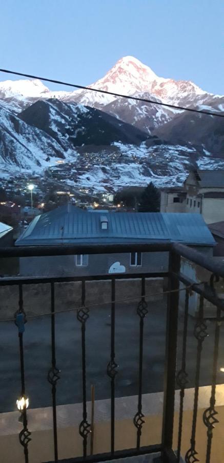 Hotel Iveria Kazbegi Bagian luar foto