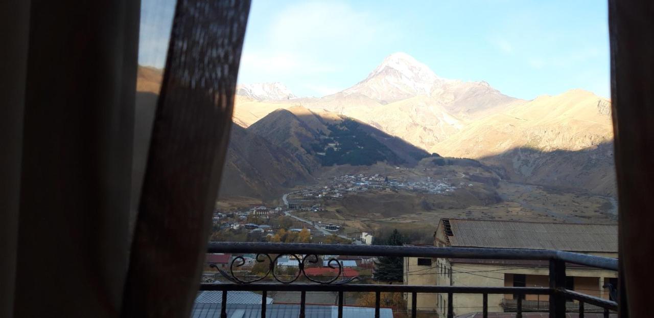 Hotel Iveria Kazbegi Bagian luar foto
