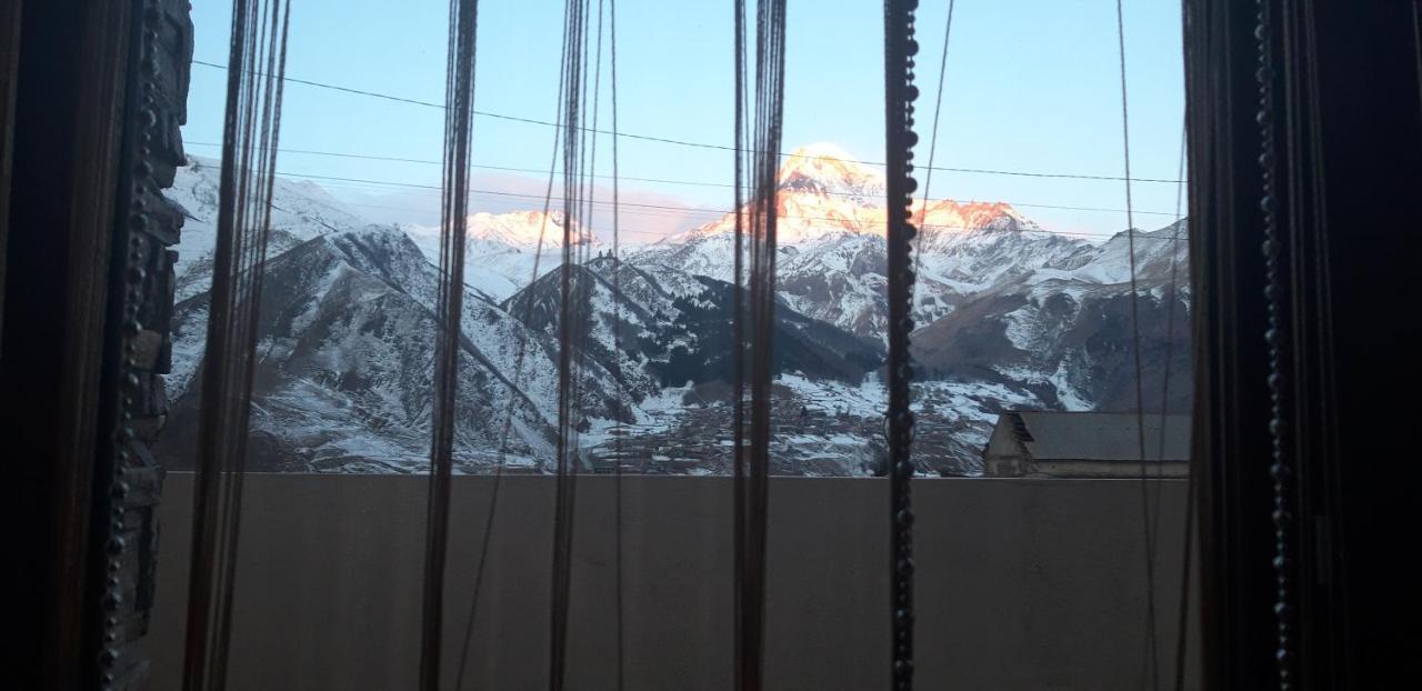 Hotel Iveria Kazbegi Bagian luar foto